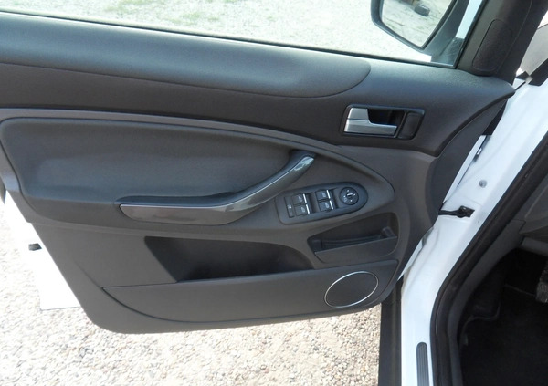 Ford Kuga cena 38900 przebieg: 216000, rok produkcji 2010 z Radłów małe 154